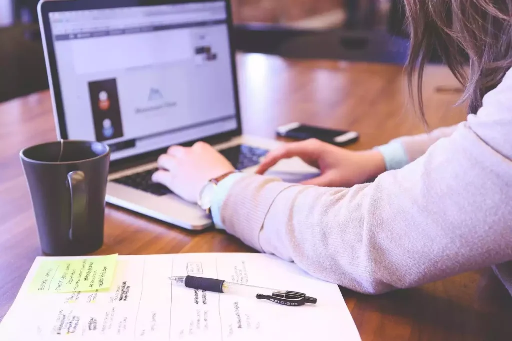 Création de contenu avec KM Conseil